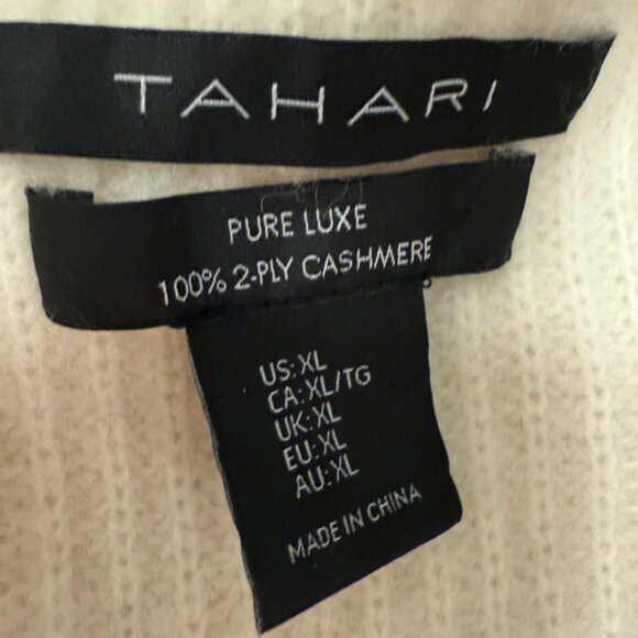 100% 2-ply Cashmere Sweater with Hood - Picture 3 of 4